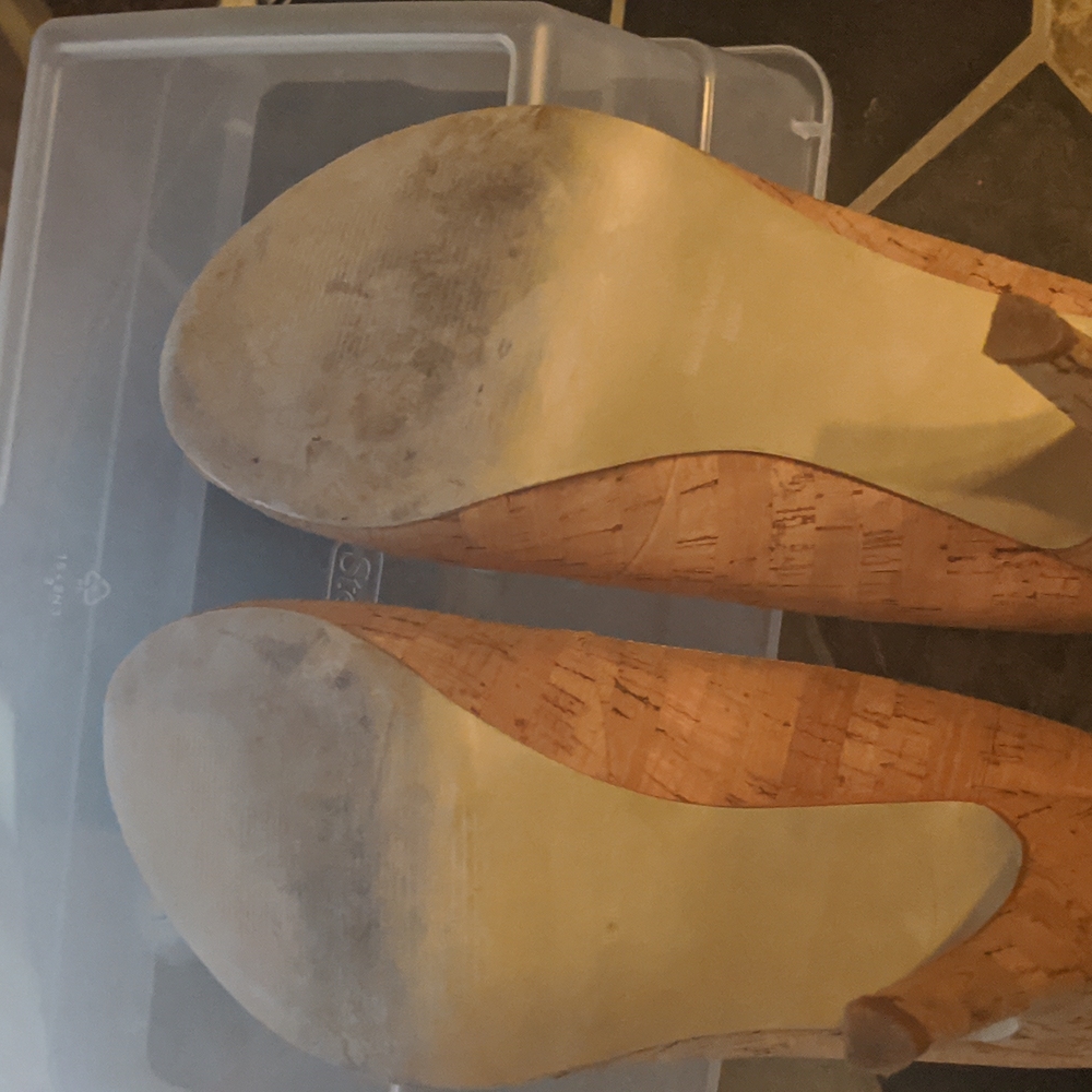 Shoes - Picture 5 of 5